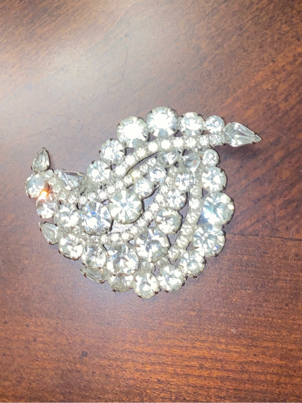 Vintage 1950s Clear Ice Rhinestone Paisley Wave Leaf Statement Brooch Pin 2.25”